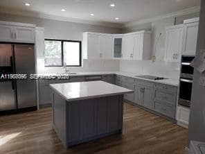 Building Photo - 1023 SW 12th Ct