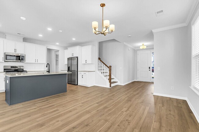 Foto del edificio - Stunning Brand New Construction 4-Bedroom ...