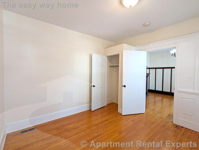 Foto del edificio - 108 W Quincy St