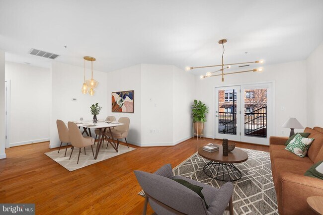 Foto del edificio - 181 E Reed Ave
