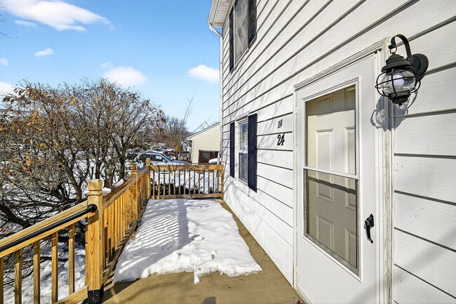 Building Photo - 24 Steinhardt Ave