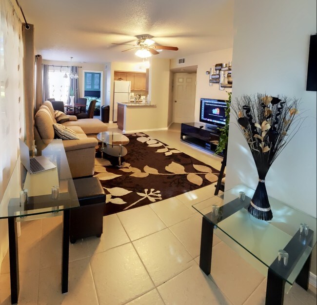 Building Photo - 12650 Equestrian Cir