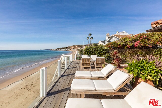 Foto principal - 23660 Malibu Colony Rd