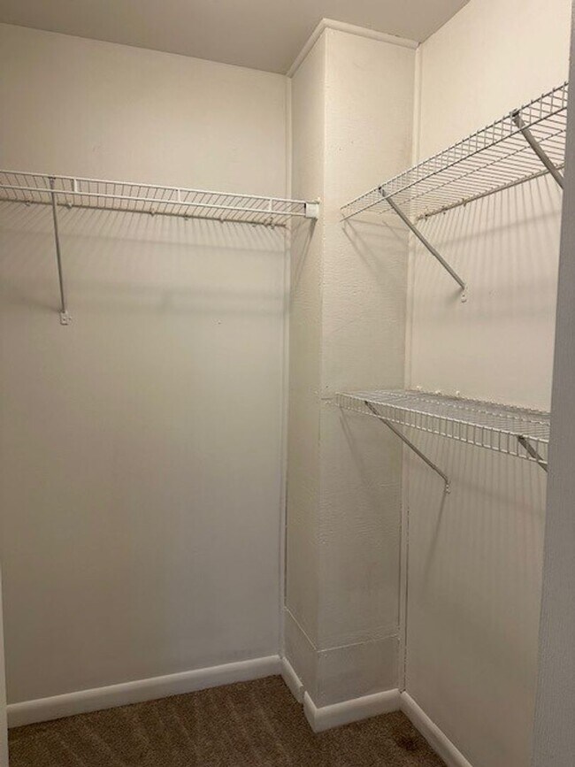 Building Photo - 3720 Walnut St