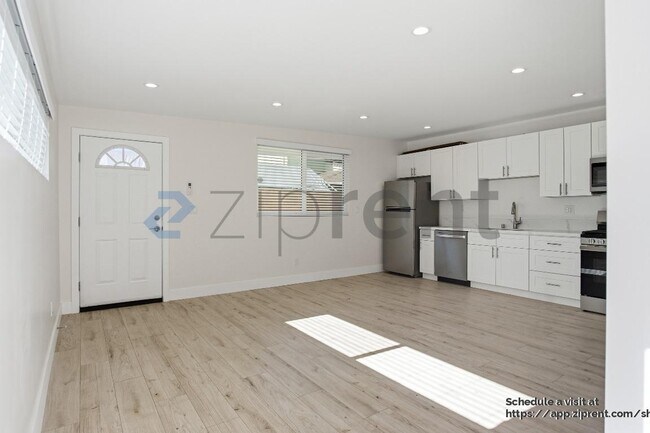 Foto del edificio - 290 E Marker St