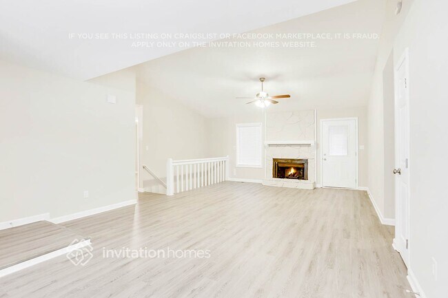 Foto del edificio - 5545 Gibson Dr