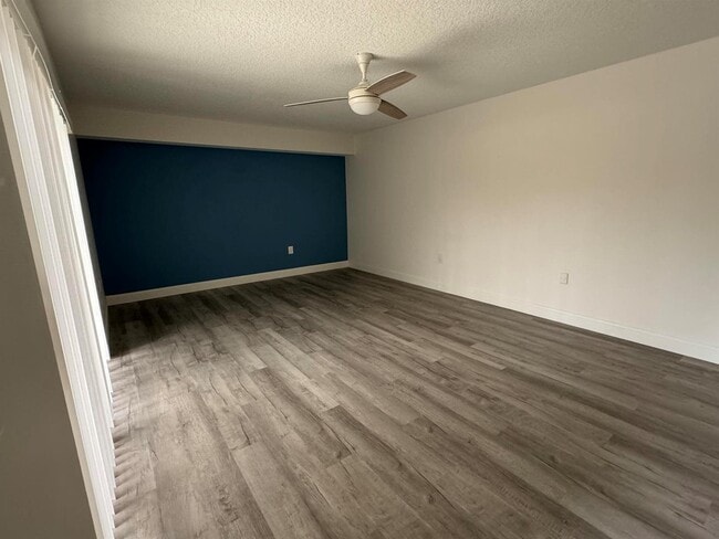 Building Photo - 1801 18th Way