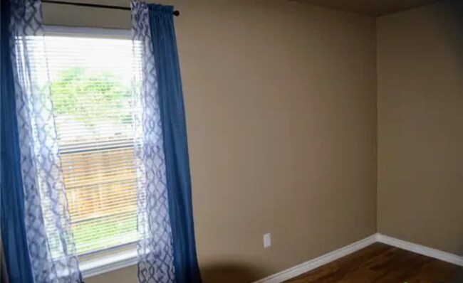 Foto del edificio - 1204 N 18th St