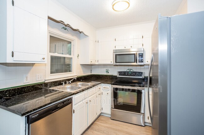Building Photo - 6033 Timmons Ct