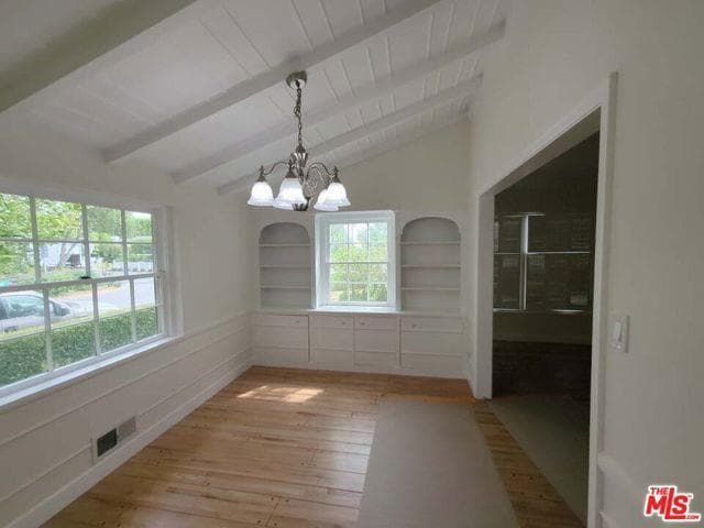 Building Photo - 4457 Simpson Ave