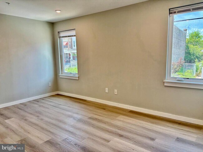 Foto del edificio - 5356 Cedar Ave