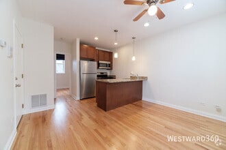 Building Photo - 3009 N Clifton Ave