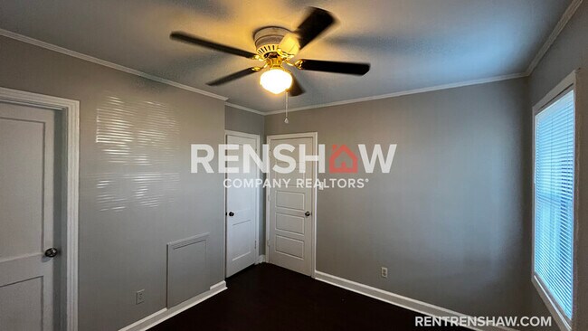 Foto del edificio - 3912 Wales Ave