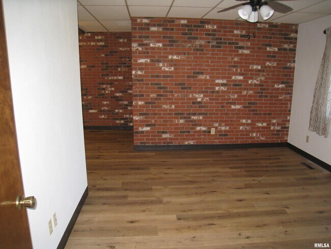 Building Photo - 2526 Rebecca Ct