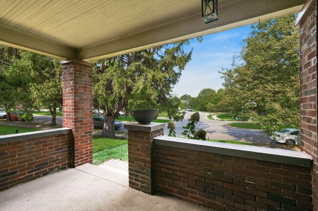 Building Photo - 1111 Northwest Blvd