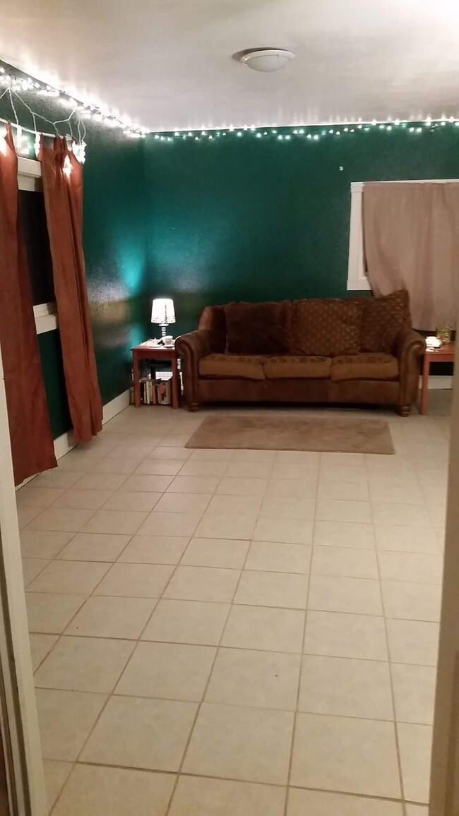 Foto del edificio - 1015 E Bradley St