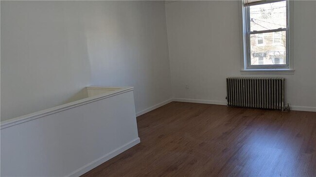 Foto del edificio - 86 Chandler Ave