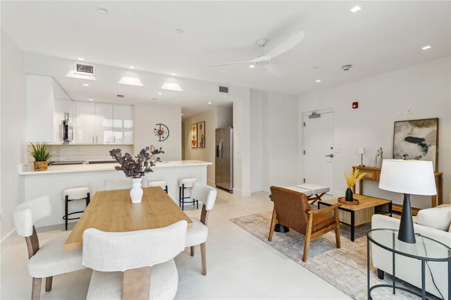 Foto del edificio - 1558 4th St