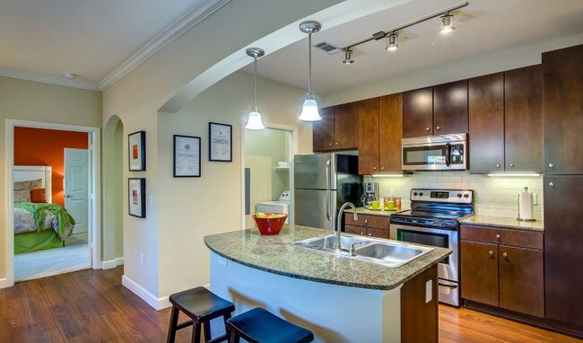 Building Photo - 2951 N Loop 336 W