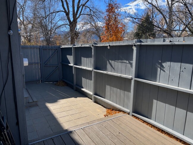 Building Photo - 3147 Westwood Ct