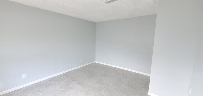 Foto del edificio - 4400 45th St N