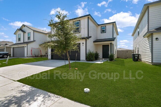 Building Photo - 418 Russian Sage