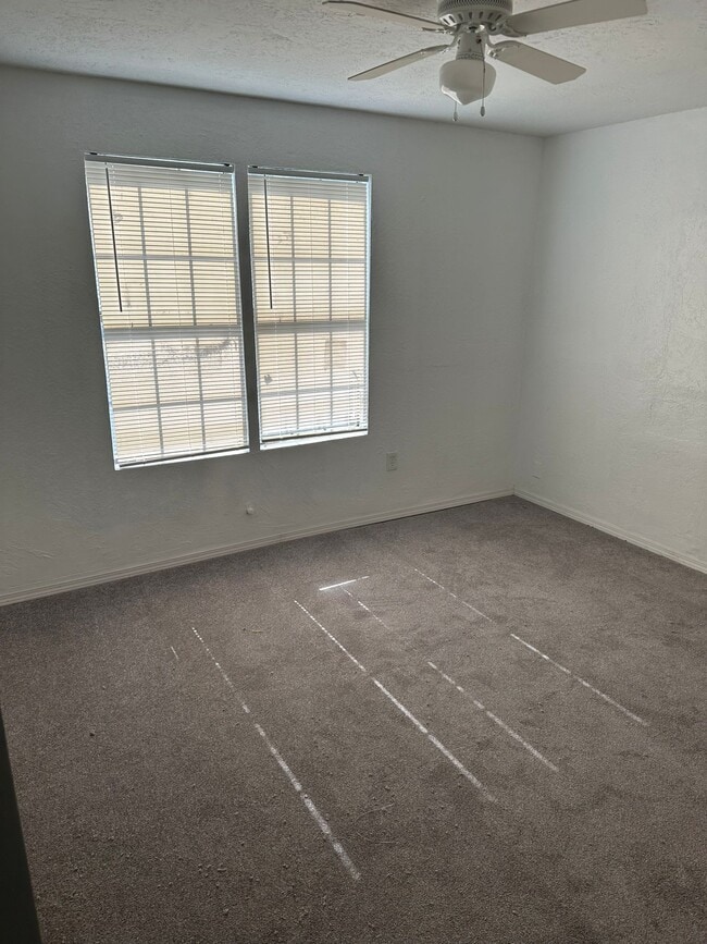 Foto del edificio - 1404 NW Smith Ave