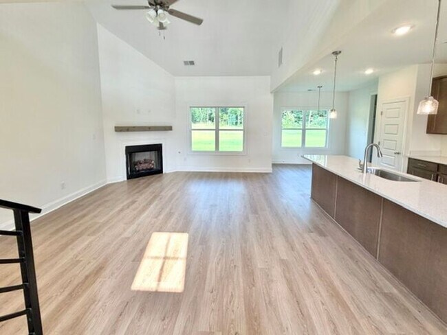 Building Photo - Now Leasing a 4 Brand New 4 Bedroom 2.5 Bath Home @ Southbranch in Olive Branch