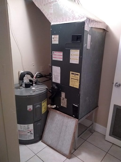 Building Photo - 1830 Maravilla Ave