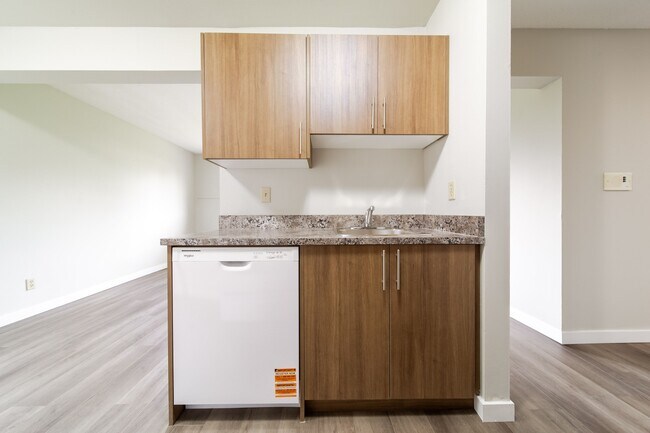 Photo du bâtiment - 3415 106 Av NW