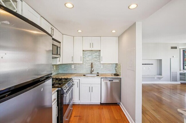 Foto del edificio - 1245 13th St NW