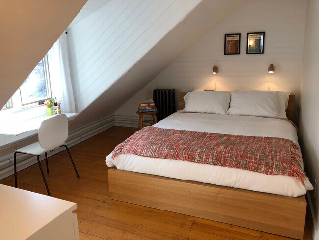 Bedroom 2 or Study - 8 Parley Vale