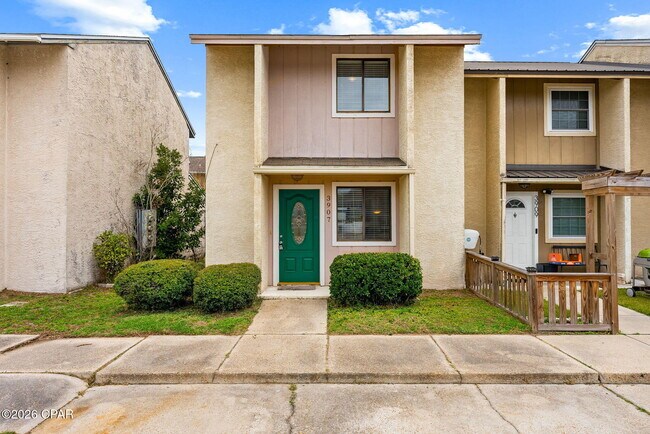 Foto del edificio - 3907 Venetian Cir