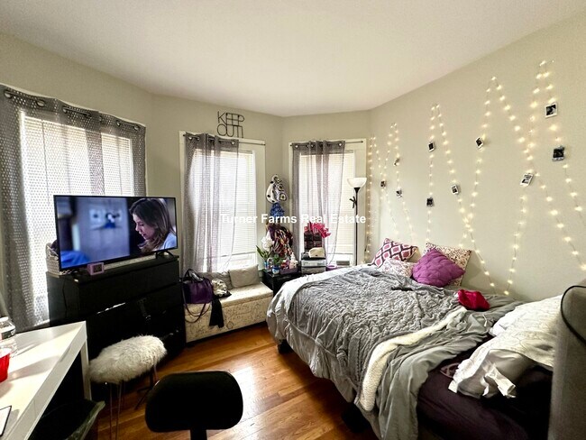 Foto del edificio - 94 E Cottage St