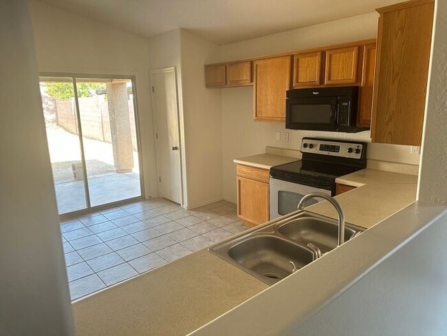 Foto del edificio - Home is located in Parkwood Ranch