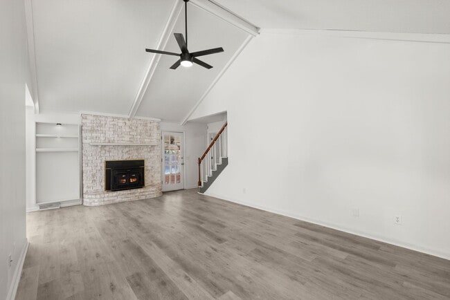 Building Photo - 12 Lighthouse Dr