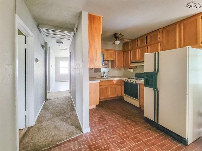Foto del edificio - 1421 Deville St