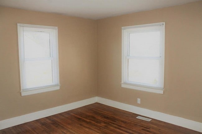 Building Photo - 1507 Brentwood St