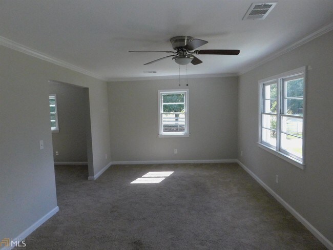 Building Photo - 1610 New Hope Rd