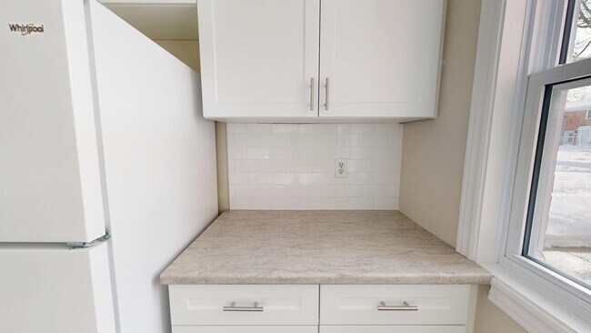 Building Photo - North East Two bedroom townhome