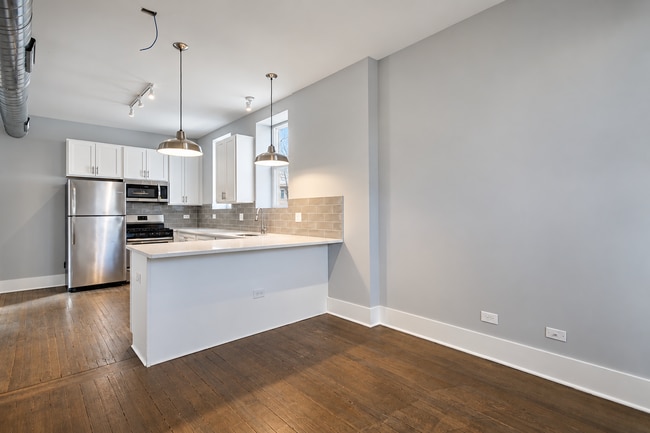 Building Photo - 2117 W 18th St