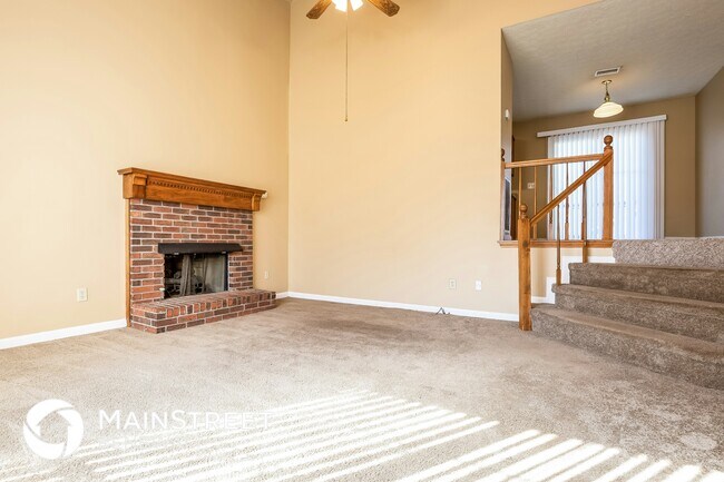 Foto del edificio - 400 Brannon Hill Ct