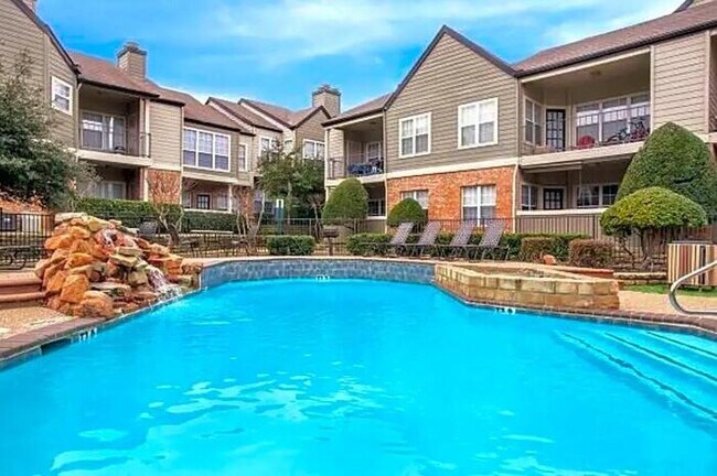 Foto del edificio - 4060 N Belt Line Rd