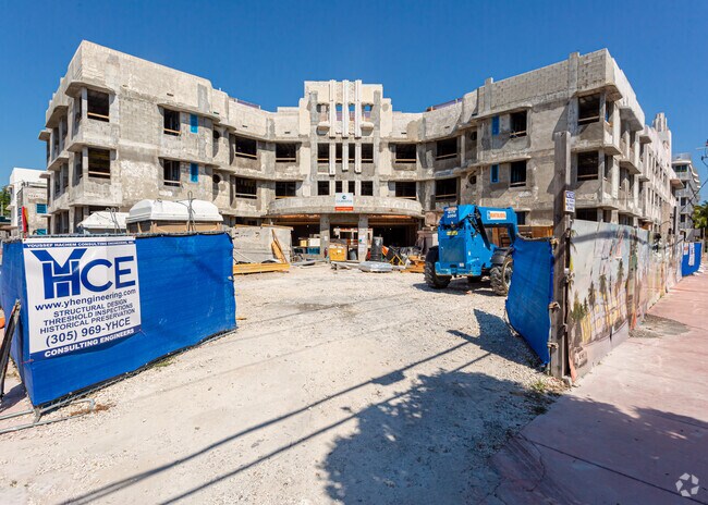 Building Photo - 2035 Washington Ave