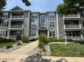 Building Photo - 671 St Andrews Pl