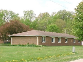 Building Photo - 601 E Main St