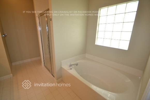 Foto del edificio - 3935 Majestic Palm Way