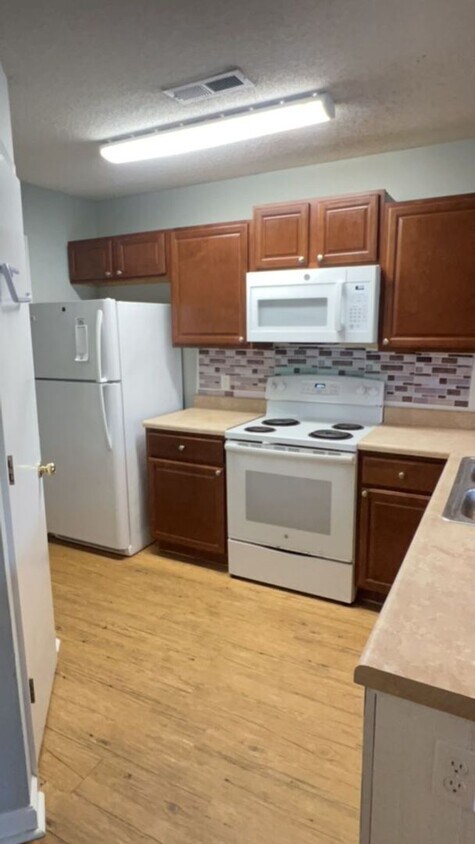 2-Bedroom, 2-Bathroom Condo - 2-Bedroom, 2-Bathroom Condo