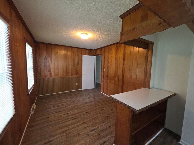 Foto del edificio - 6501 Barrington Dr
