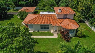 Building Photo - 8775 SW 53rd Ct